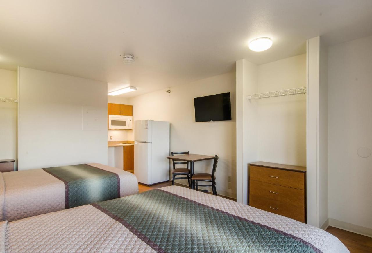 Hometowne Studios By Red Roof Denver - Glendale/ Cherry Creek Exteriör bild