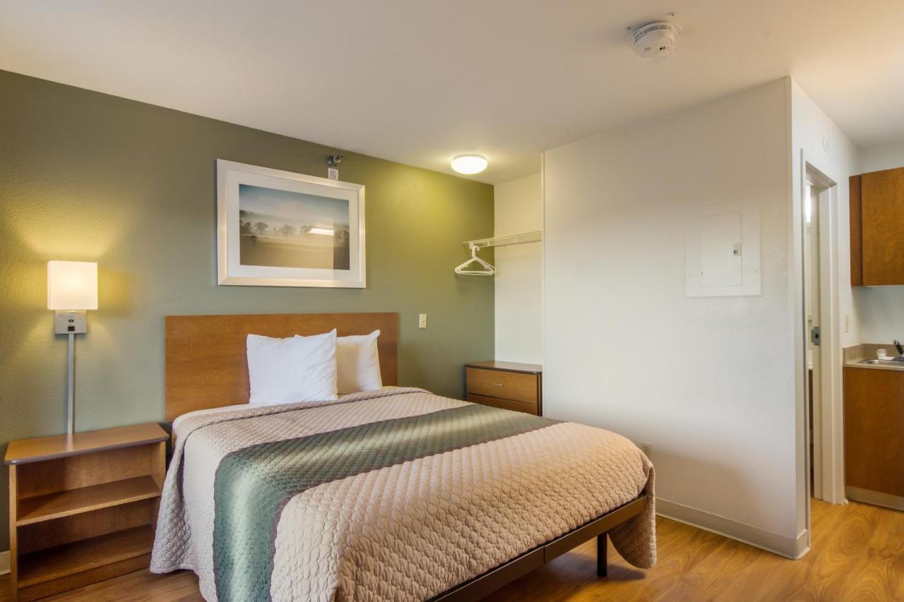 Hometowne Studios By Red Roof Denver - Glendale/ Cherry Creek Exteriör bild