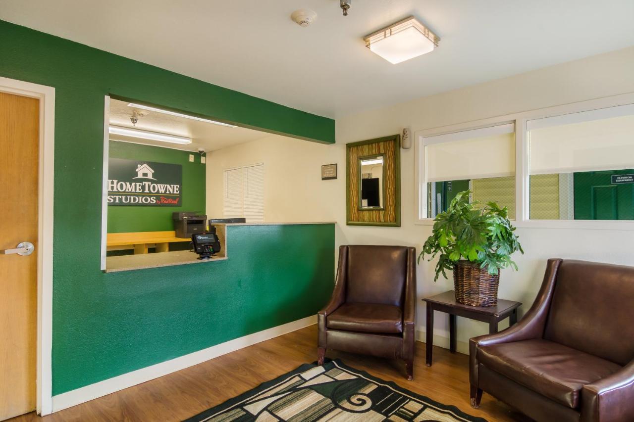 Hometowne Studios By Red Roof Denver - Glendale/ Cherry Creek Exteriör bild